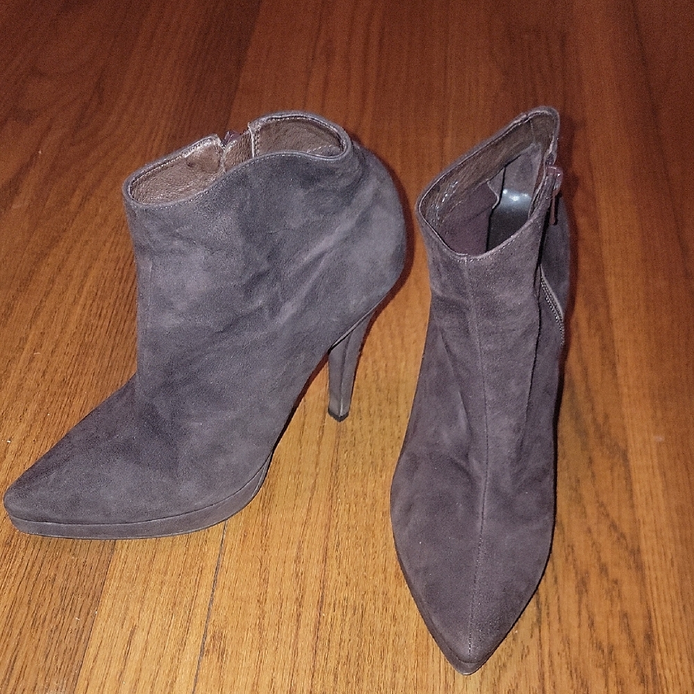Women's Suede Ankle Boots - Gray